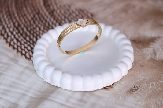 Amira Pearl-Clover Bracelet