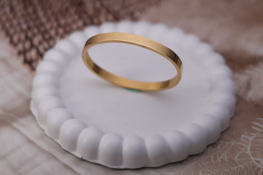 Golden Plain Bracelet