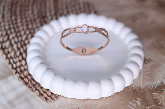 Moonpetal Bracelet