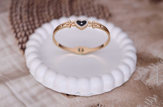 Golden Black Heart Flower Bracelet
