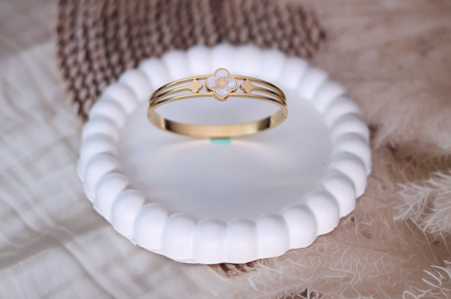 Amira Pearl-Clover Bracelet