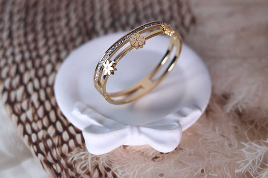 Flower Radiance Bracelet