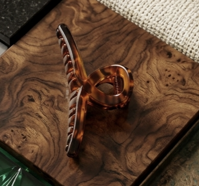 Sculpted Loop Claw Clip
