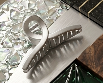 Sculpted Loop Claw Clip